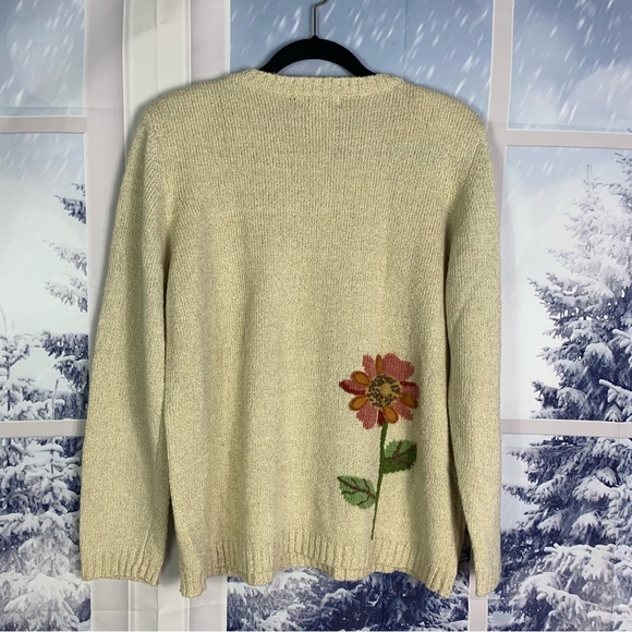 90’s Vintage Flower Embroidered Knit Sweater - Picture 11 of 14